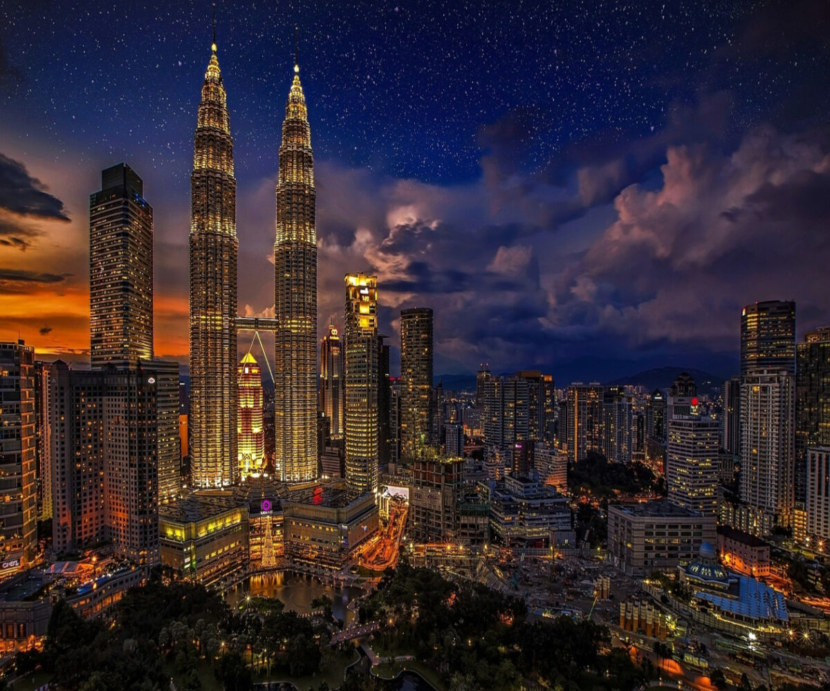 Malaysia Tour - Fight & Travel Tour Operator